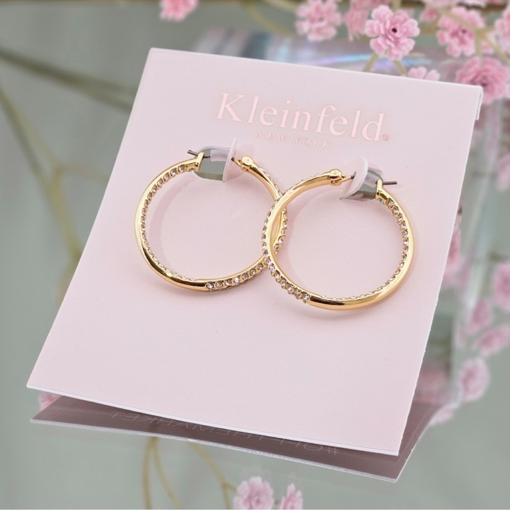 Kleinfeld Gold Tone Pavé Crystal Hoop Earrings Wedding Bridal
Christmas Gift 🤍 - Picture 16 of 16